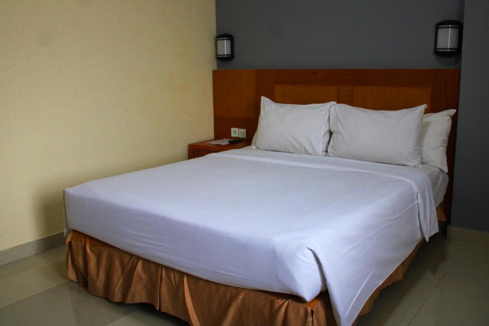 Maleosan Inn Manado Hotel Extérieur photo