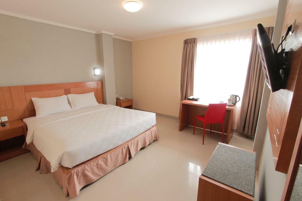 Maleosan Inn Manado Hotel Extérieur photo