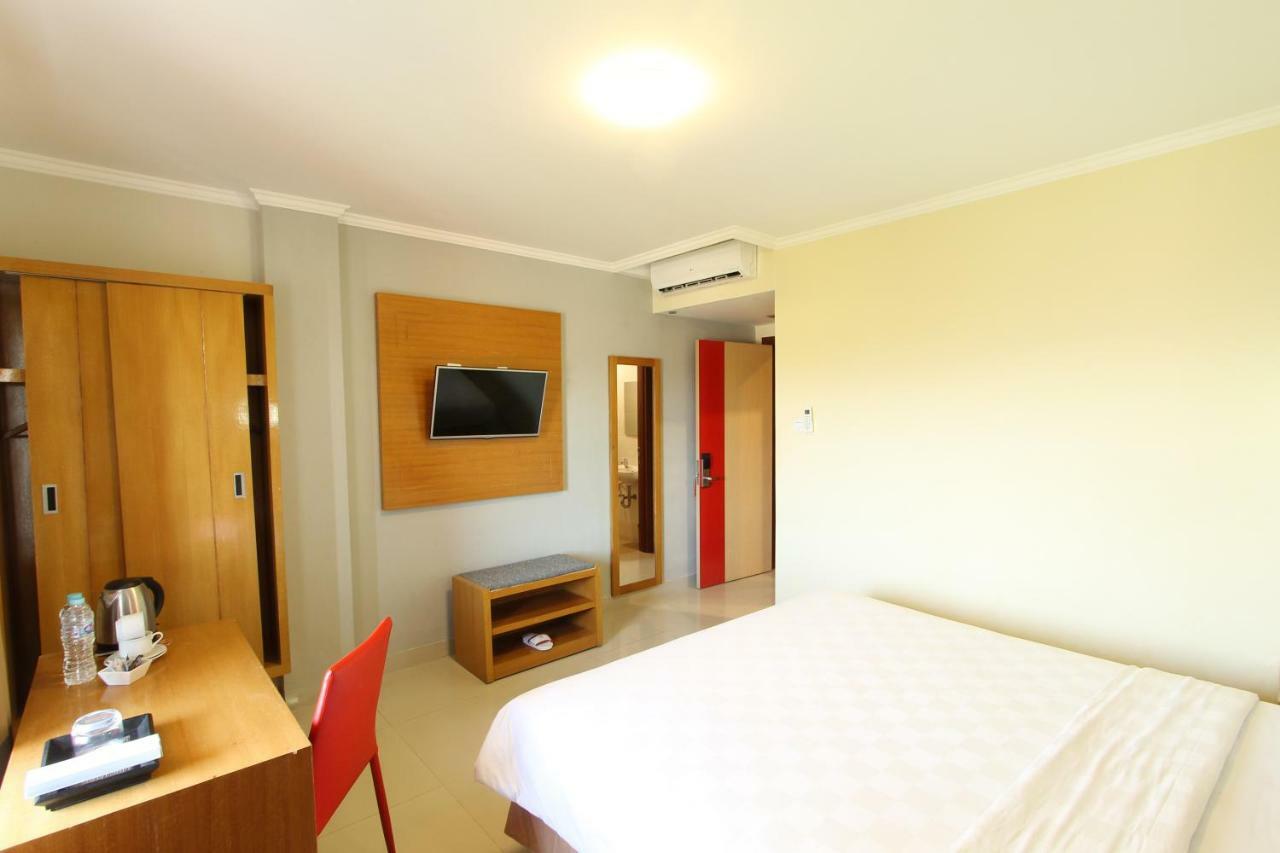 Maleosan Inn Manado Hotel Extérieur photo